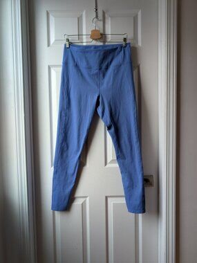 Compressive High-Rise Leggings in Prism